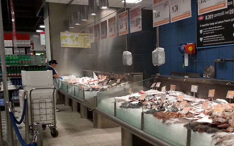 Поддержание микроклимата на рыбных прилавках